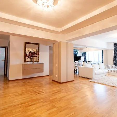 Tower Luxury Aparthotel Constanţa