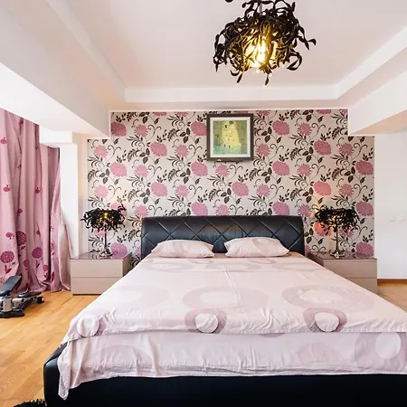 Tower Luxury Aparthotel * Constanţa