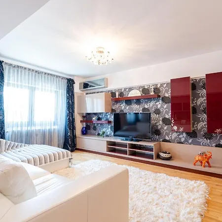 Tower Luxury Aparthotel