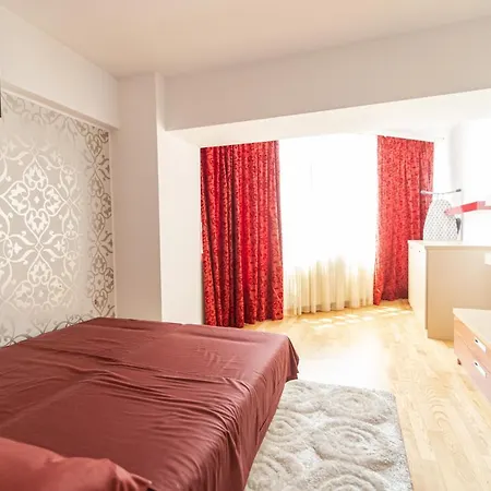 Tower Luxury Aparthotel מלון דירות *